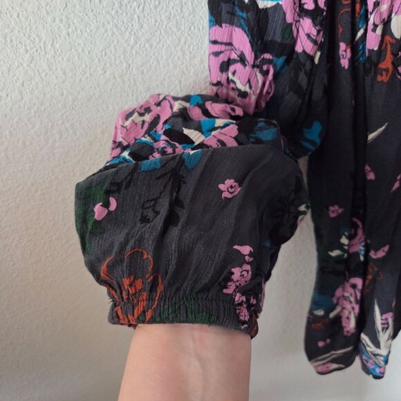 Torrid Womens US Size 4X Floral Print Gray Button-Front Blouse Rayon Long Sleeve - Picture 5 of 10